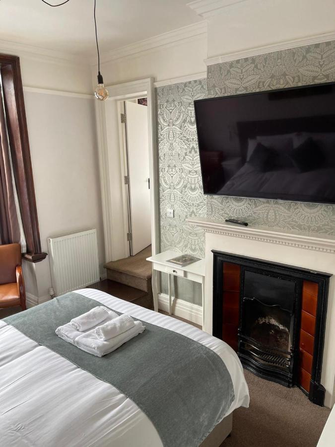 Hotel The Lady Elizabeth à Sudbury  Extérieur photo