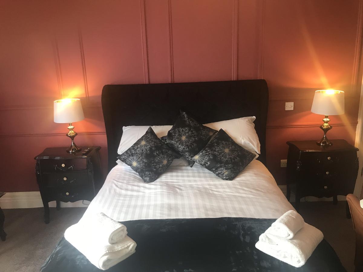 Hotel The Lady Elizabeth à Sudbury  Extérieur photo